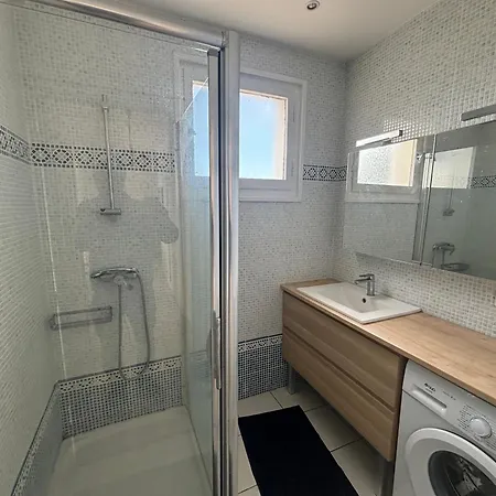 Appartement 2 Pièces 500 M De La *